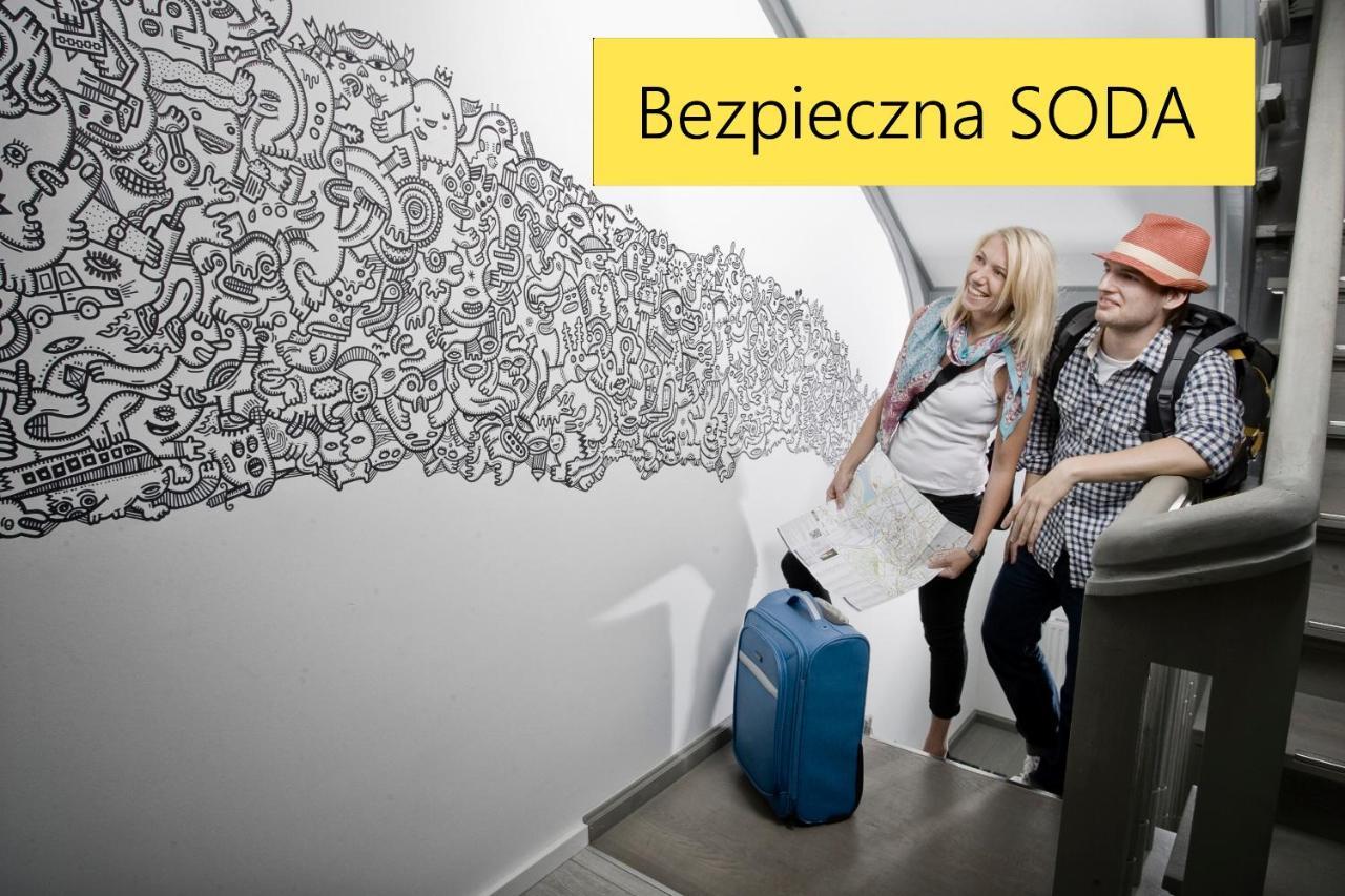 Soda Hostel & Apartments Познан Екстериор снимка